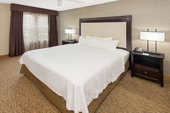 Suite, 1 King Bed, Non Smoking, Fireplace