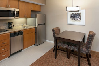 Suite, 1 King Bed, Non Smoking, Fireplace