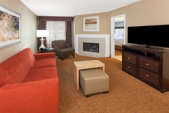 Room, 2 Queen Beds, Non Smoking, Fireplace
