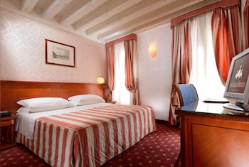 Double or Twin Room, Annex Building