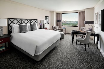 Club Room, 1 King Bed (View)