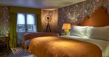 Mews Junior Suite
