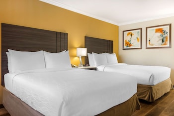 Standard Room, 2 Queen Beds, Accessible, Non Smoking (Walk-in Shower)