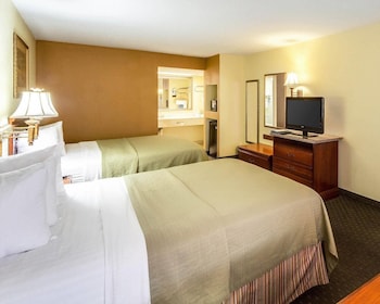 Room, 2 Queen Beds, Accessible, Non Smoking