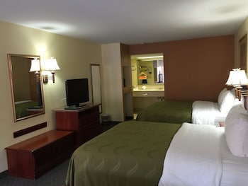 Suite, 1 King Bed with Sofa bed, Non Smoking
