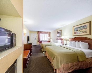Room, 2 Queen Beds, Accessible, Non Smoking