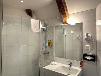 Suite (Top)