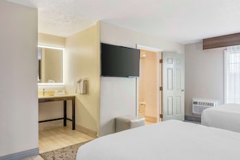 Standard Room, 2 Queen Beds, Accessible, Refrigerator & Microwave