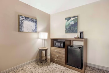 Standard Room, 2 Queen Beds, Accessible, Refrigerator & Microwave