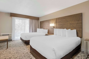 Standard Room, 2 Queen Beds, Non Smoking, Refrigerator & Microwave