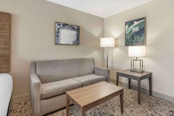Standard Room, 2 Queen Beds, Non Smoking, Refrigerator & Microwave