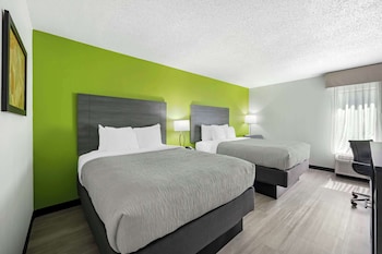 Room, 2 Queen Beds, Non Smoking