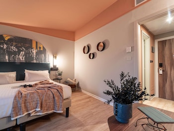 Deluxe Room, Balcony
