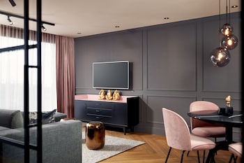 Luxury Suite