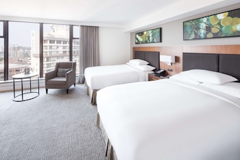Room, 2 Queen Beds, Accessible, Non Smoking
