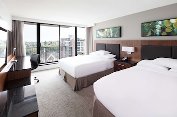 Suite, 2 Queen Beds, Non Smoking