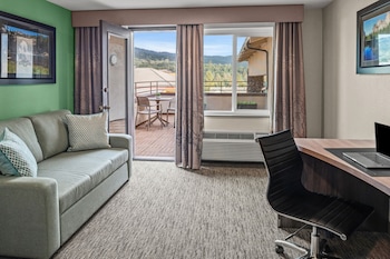 Suite, 1 King Bed with Sofa bed, Balcony