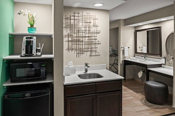 Single Room, 2 Queen Beds, Accessible