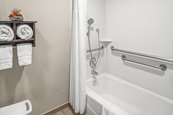 Single Room, 2 Queen Beds, Accessible