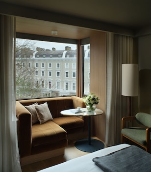 Premium King Room