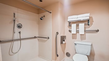 Standard Room, 2 Queen Beds, Accessible, Non Smoking