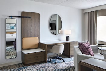 Suite, 1 King Bed with Sofa bed