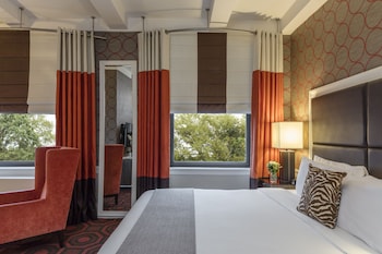 Deluxe Room, 1 King Bed