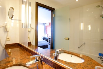 Executive Room, Lakeside
