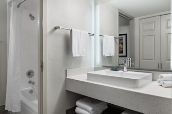 Junior Suite, 1 King Bed, Non Smoking