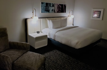 Room, 1 King Bed, Non Smoking