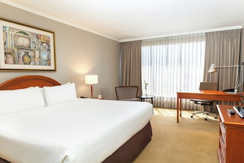 Classic Room, 1 King Bed, City View