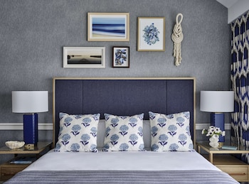 Signature Water View 2 Queen Beds