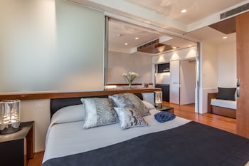 Deluxe Apartment, 1 Bedroom, Canal View (separate entrance with stair lift)