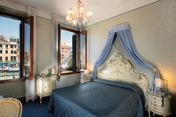 Double or Twin Room, Canal View