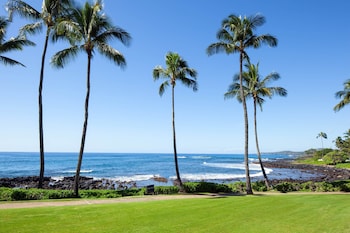 Luxury Room, 1 King Bed, Oceanfront