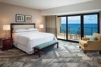 Deluxe Suite, 1 Bedroom, Oceanfront (1 King)