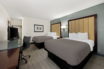 Standard Room, 2 Double Beds, Non Smoking