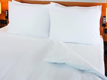 Premium Room, 1 King Bed