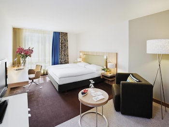 Premium Room, 1 King Bed