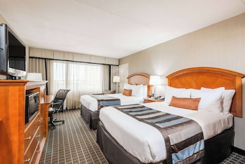 Room, 2 Queen Beds, Non Smoking