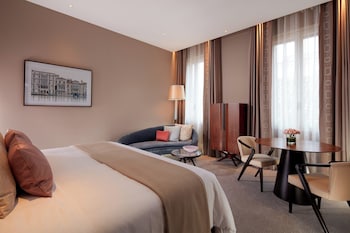 Superior Deluxe Room with internal view