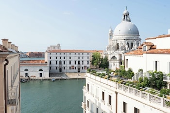 Grand Canal View Suite