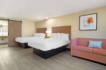 Standard Room, 2 Queen Beds, Non Smoking, Refrigerator & Microwave