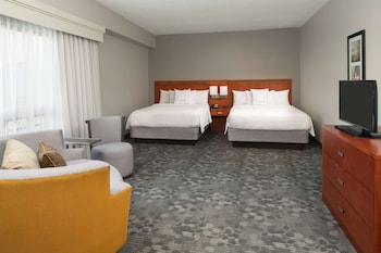 Suite, Multiple Beds, Balcony, Pool View (One Bedroom)
