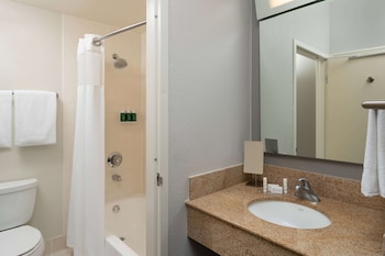 Deluxe Room, 1 King Bed
