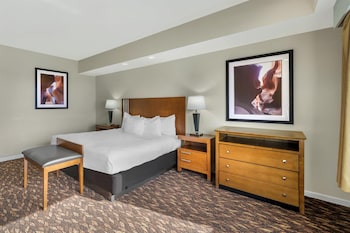 Standard Room, 1 King Bed, Accessible, Non Smoking (View)