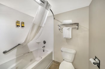 Standard Room, 1 King Bed, Non Smoking, Jetted Tub
