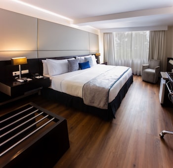 Deluxe Room, 1 King Bed