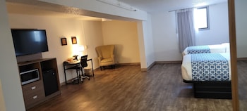 Suite, 2 Double Beds, Non Smoking (Upgrade)