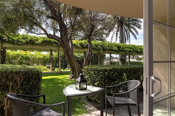 Room, 1 King Bed, Patio